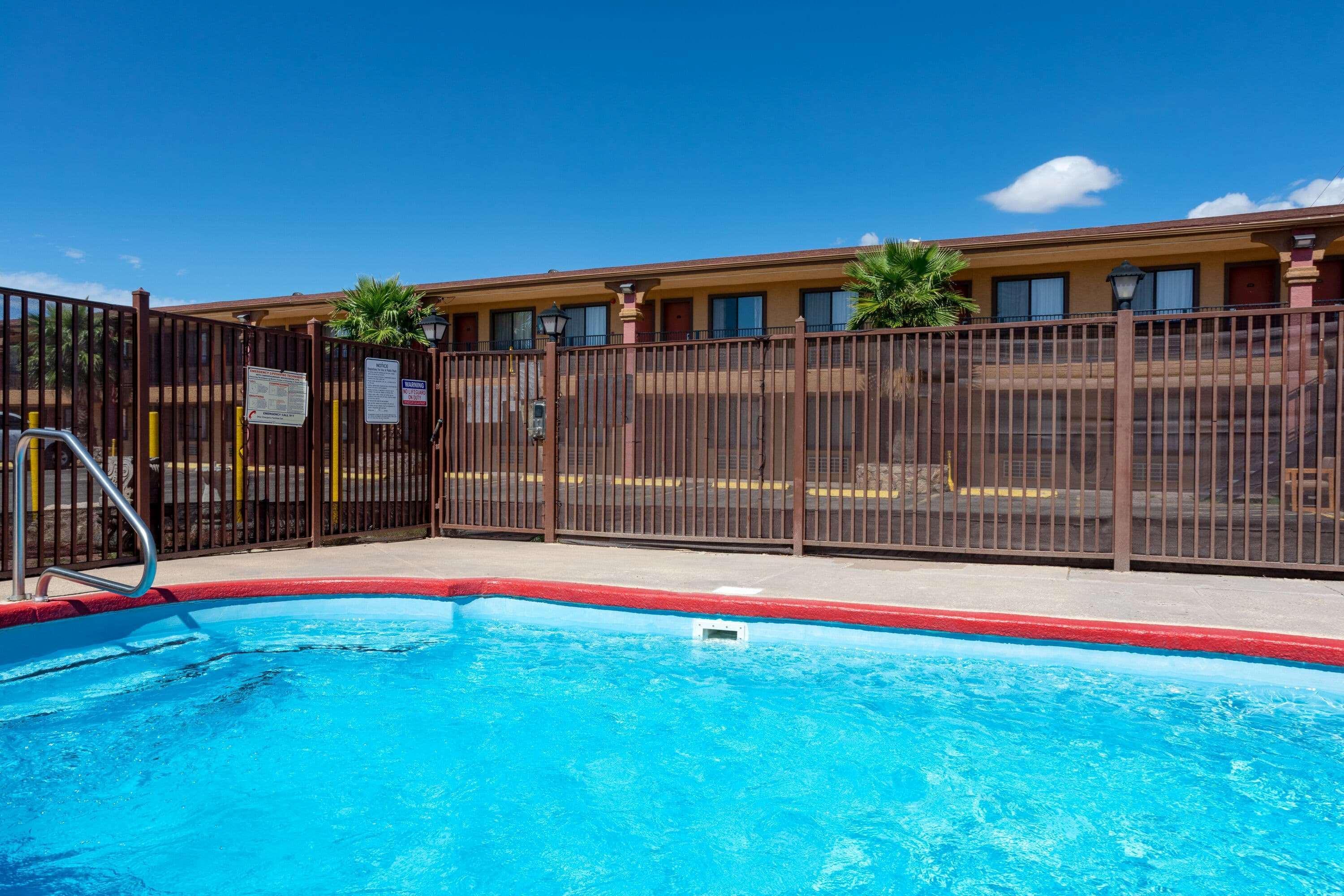 Days Inn By Wyndham Alamogordo White Sands Extérieur photo