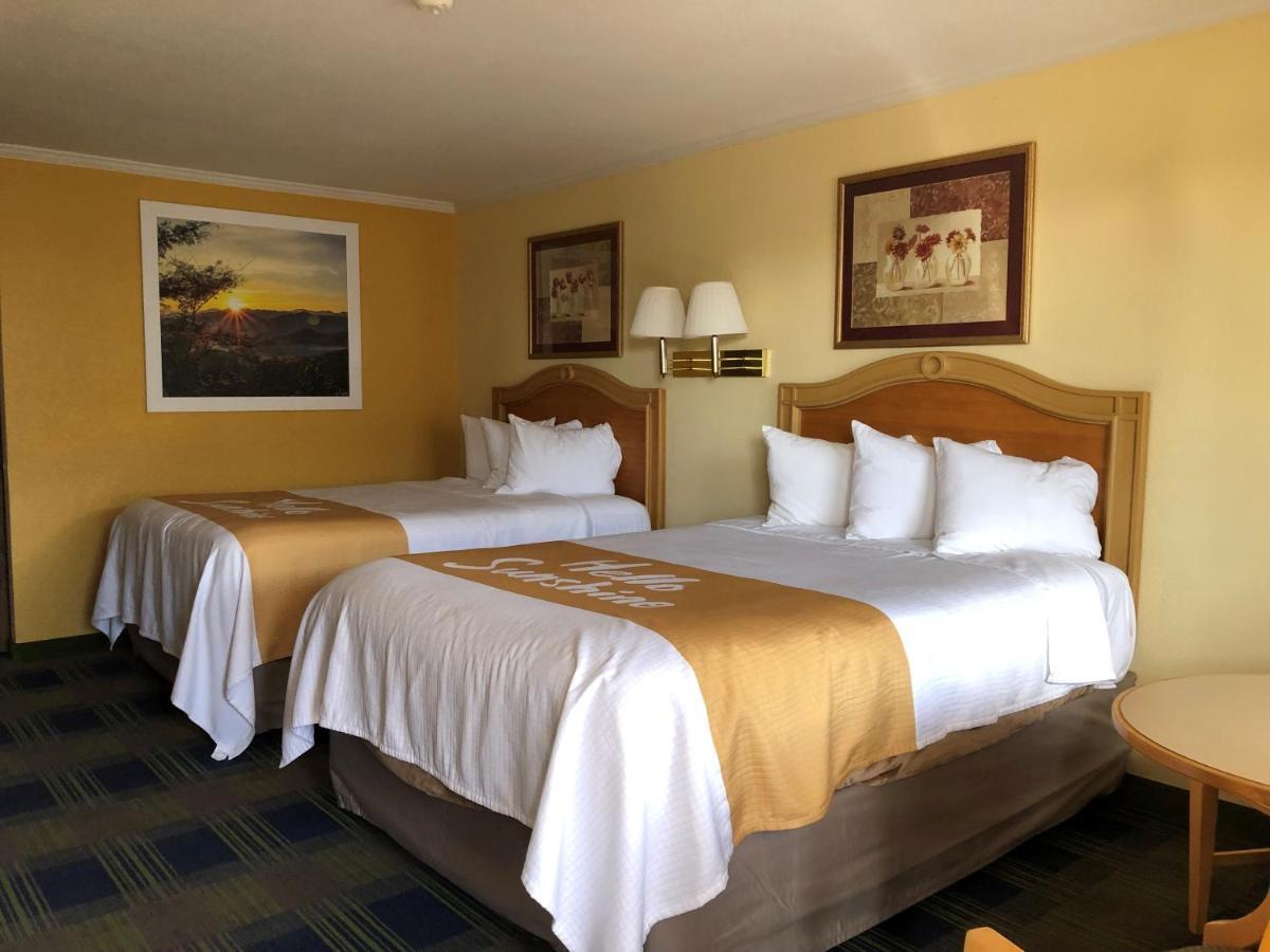 Days Inn By Wyndham Alamogordo White Sands Extérieur photo